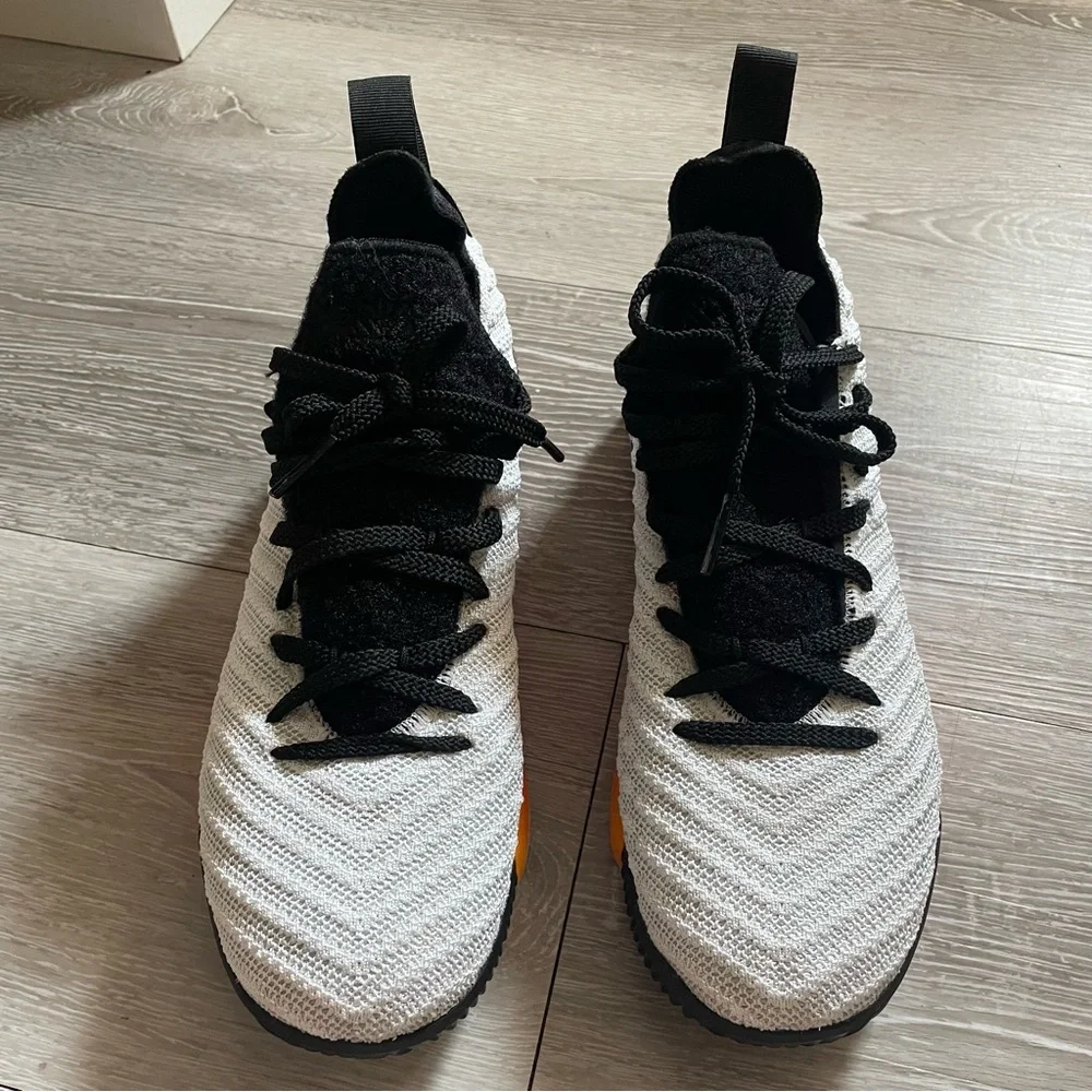Nike LeBron 16 Kids Boys Basketball Shoes Collectors Youth Size 7 - Picture 4 of 8